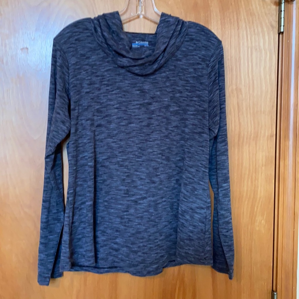 Columbia gray hooded top